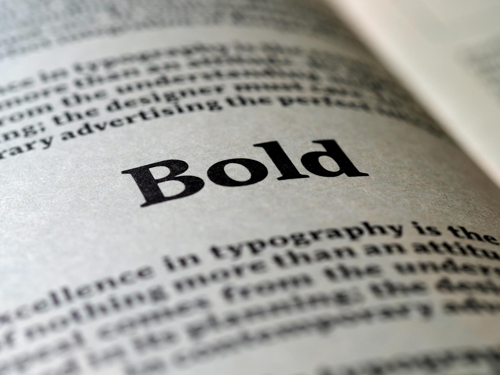 Display Fonts vs Text Fonts: When to Use Each