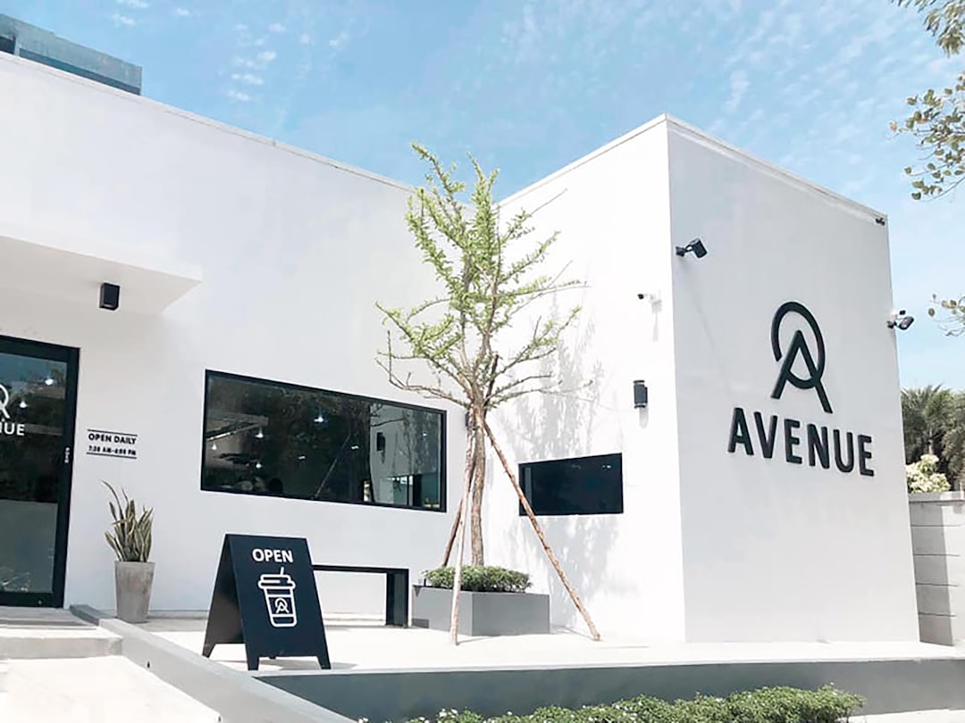 Avenir Alternatives: Free and Paid (2026)