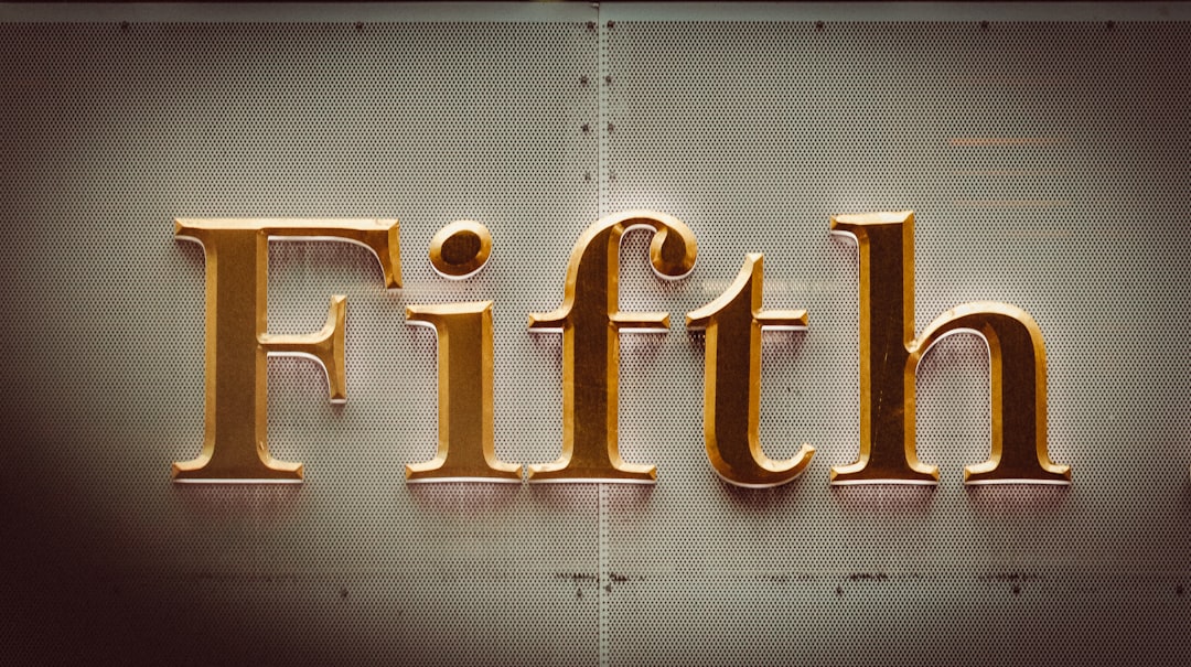 best luxury fonts — guide and examples