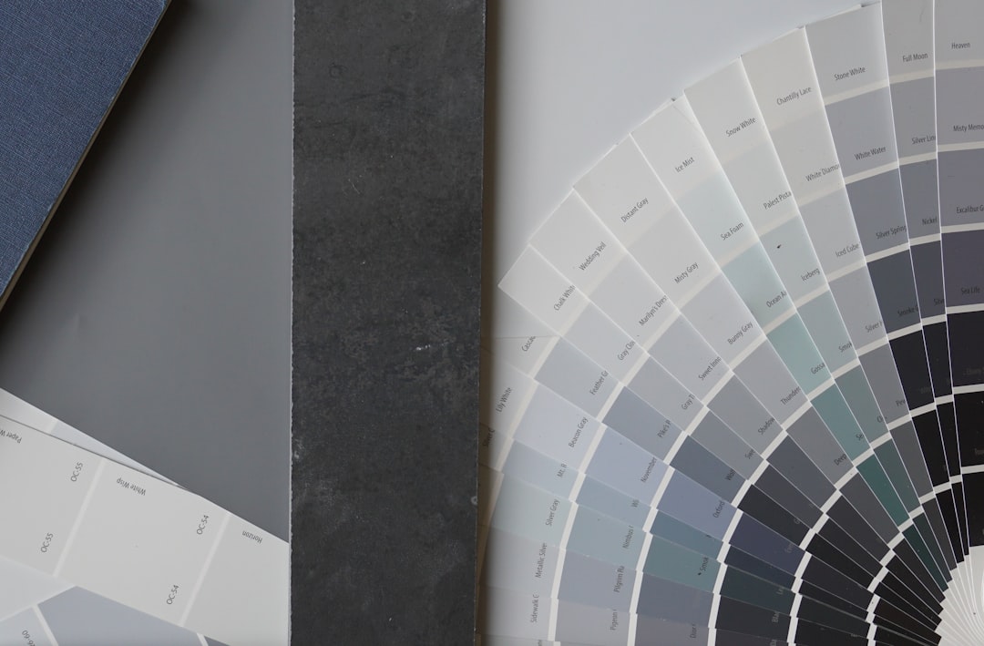 Colors That Go With Dark Gray (Hex + Palettes)