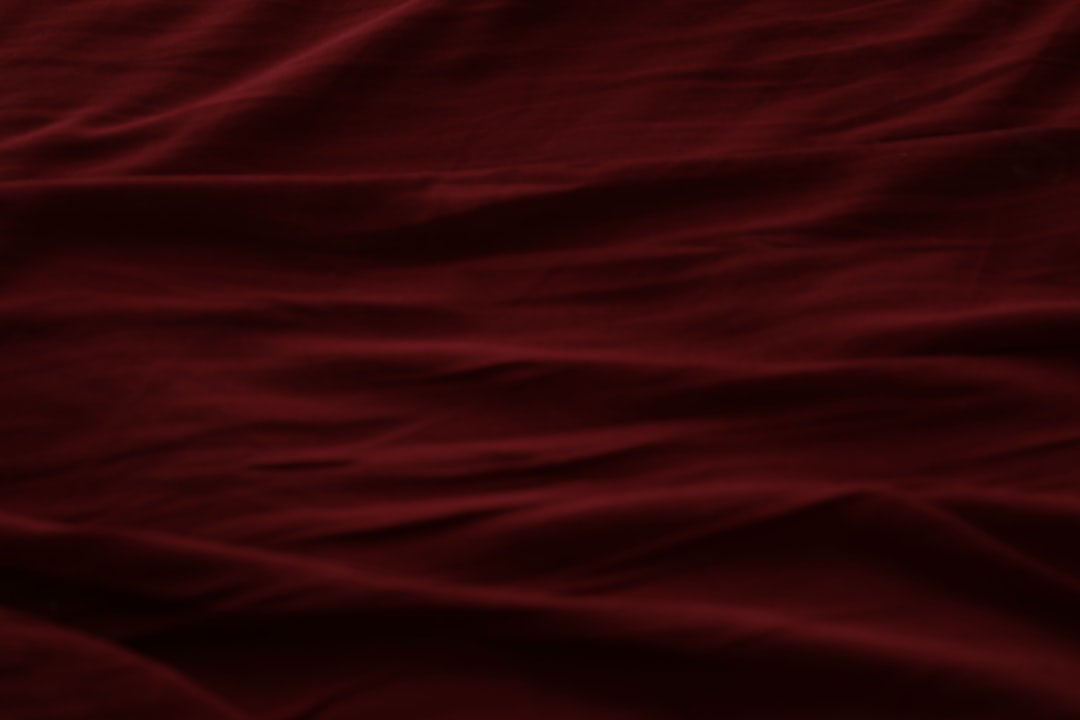 colors that go with maroon — guide and examples