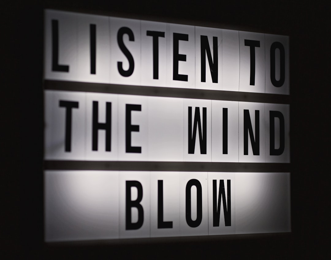 What Font Does Fleetwood Mac Use? (2026)