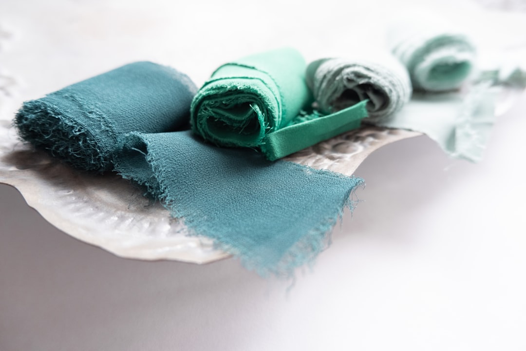 mint vs teal — guide and examples