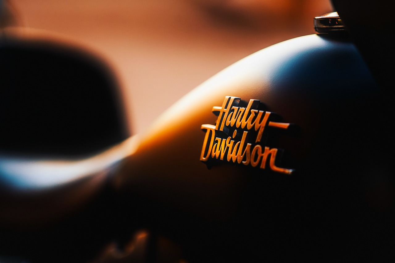 motorcycle branding — guide and examples