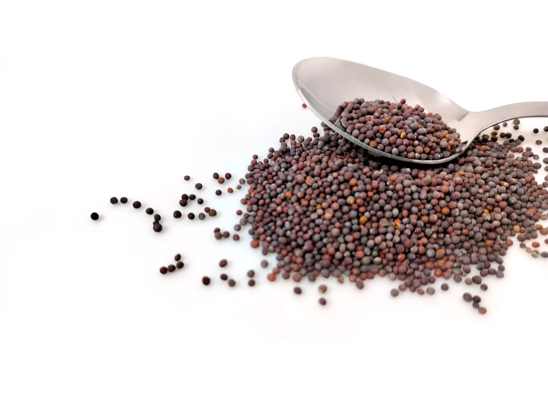 Mustard vs Amber: What’s the Difference?