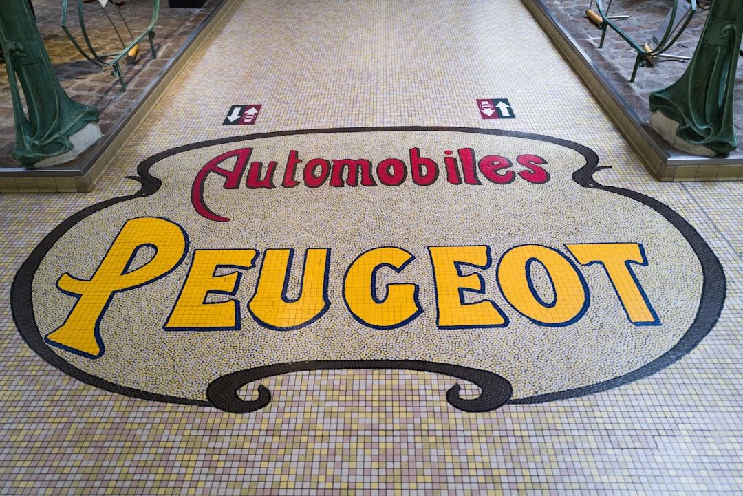 peugeot font — guide and examples