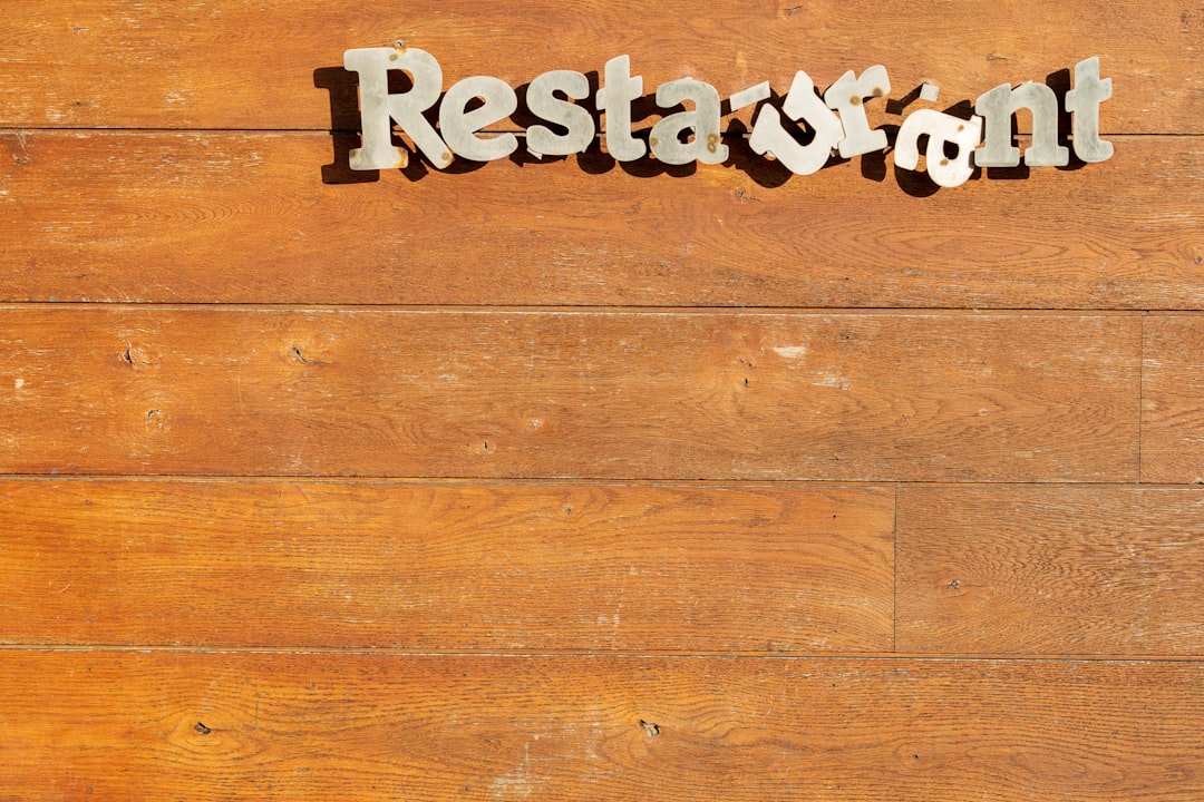 restaurant branding — guide and examples