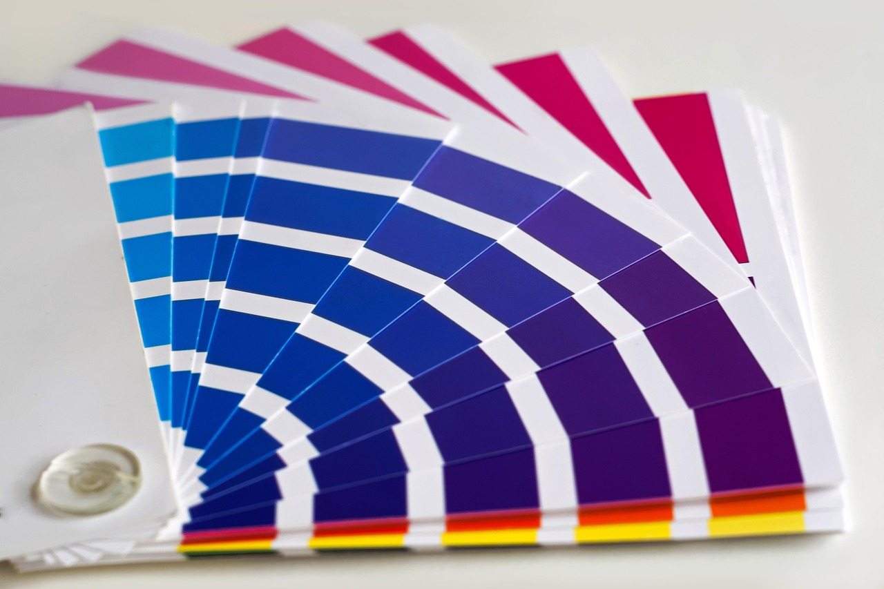 shades of navy — guide and examples