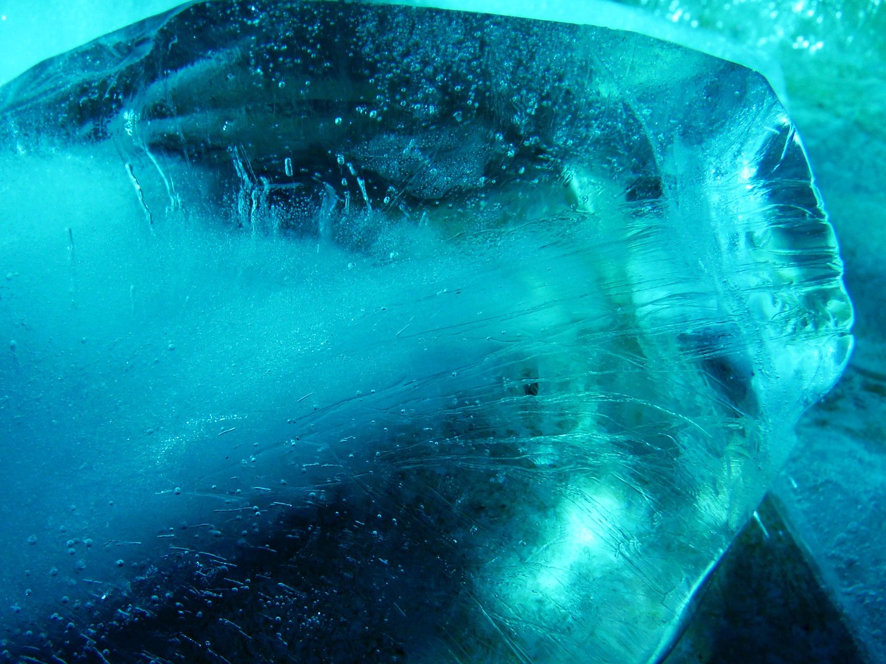 shades of turquoise — guide and examples