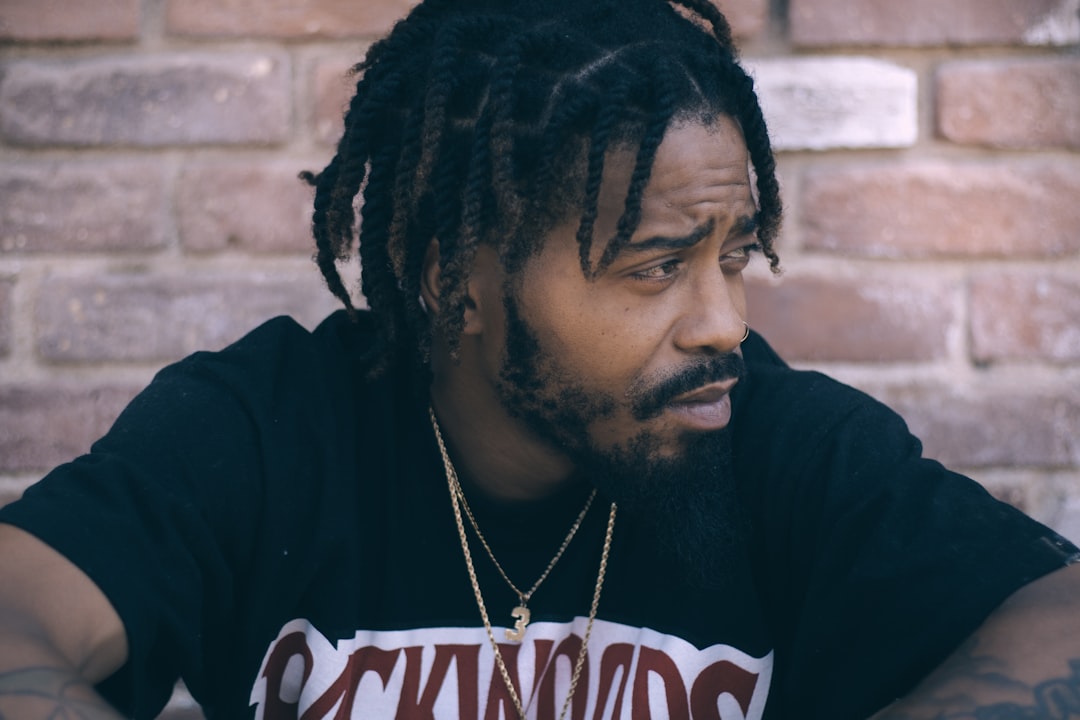 What Font Does Snoop Dogg Use? (2026)