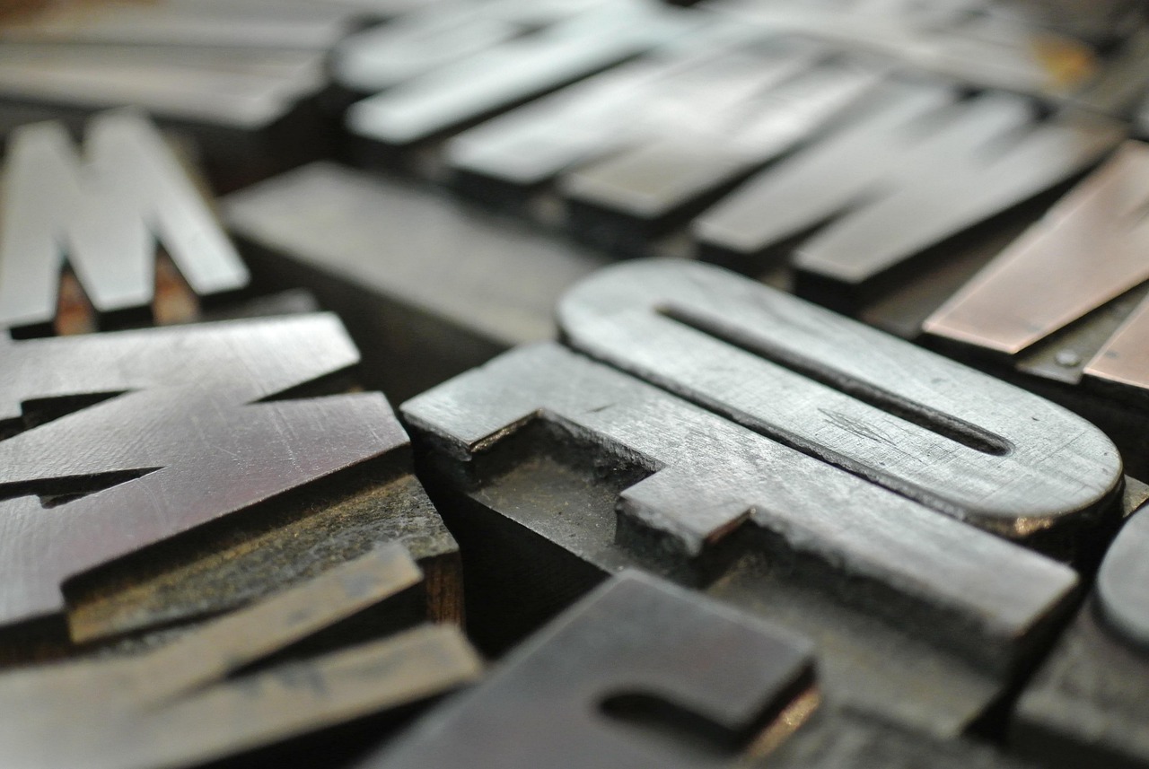 tanaka-kun-is-always-listless-font typography — guide and examples