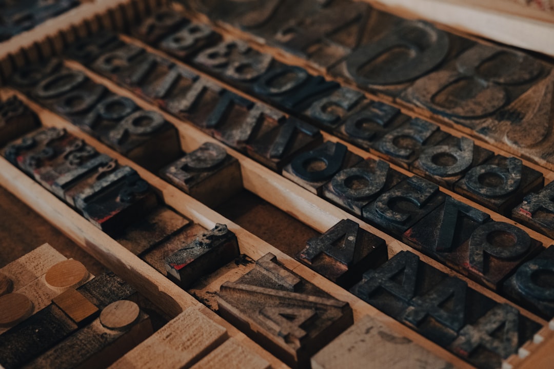 the-black-phone-font typography — guide and examples