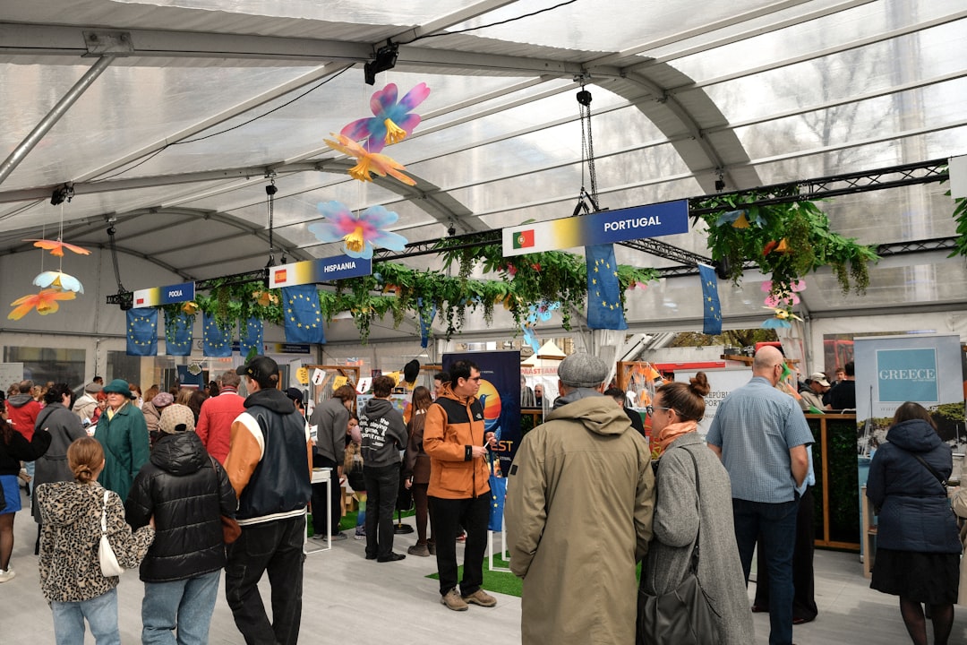 trade show booth design — guide and examples