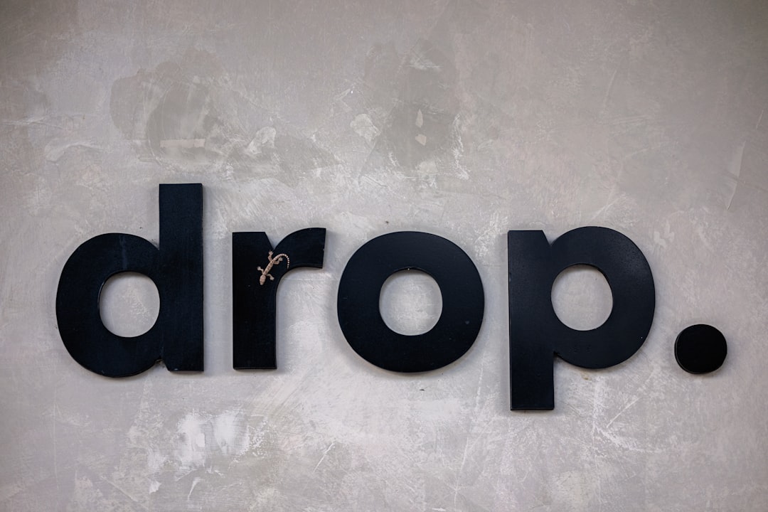 What Font Does Dropbox Use? Sharp Grotesk Explained