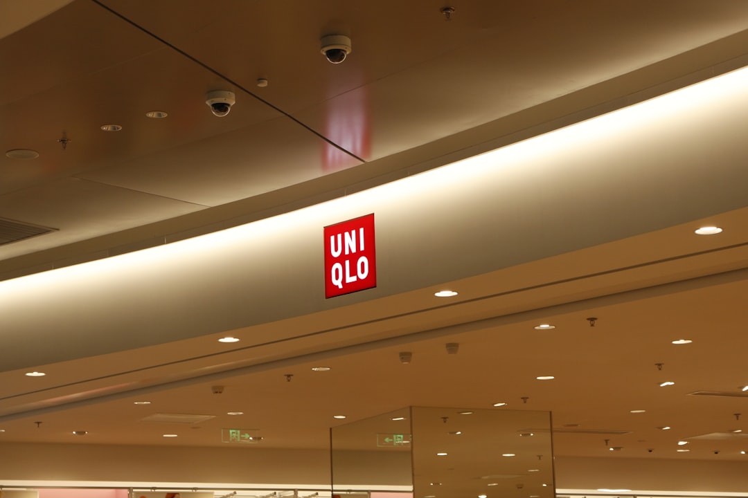 What Font Does Uniqlo Use? (2026)